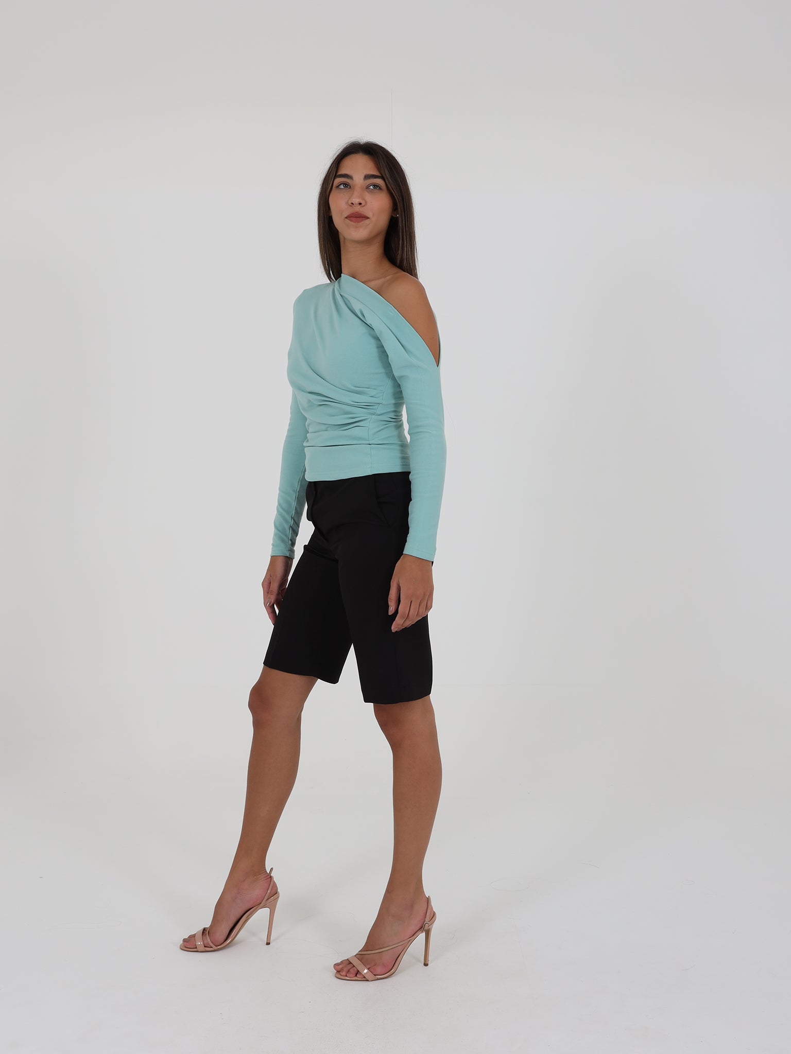 Straight Leg Knee-length Bermuda