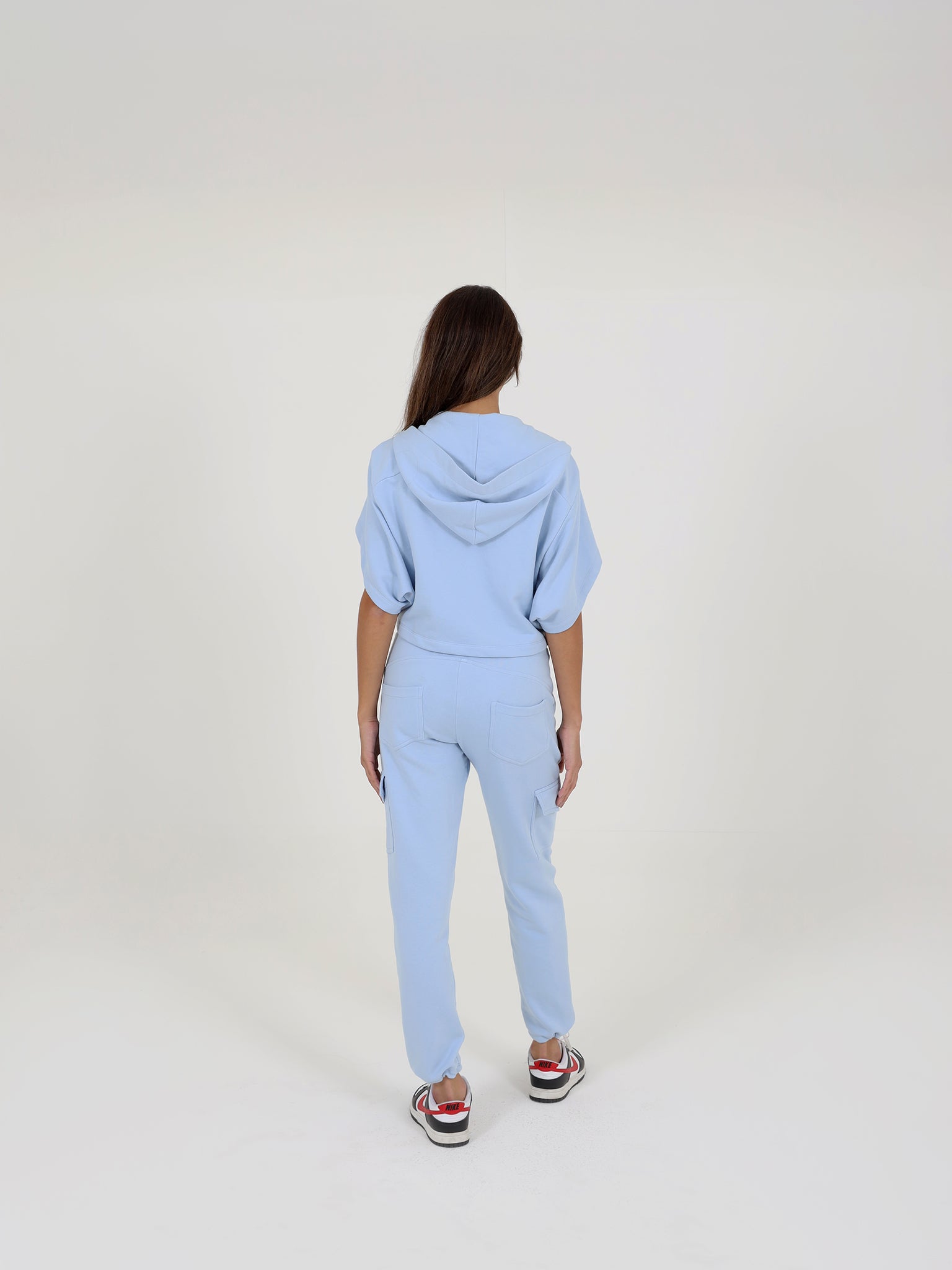 Cropped Sweatshirt With Zipper And Jogging Trousers