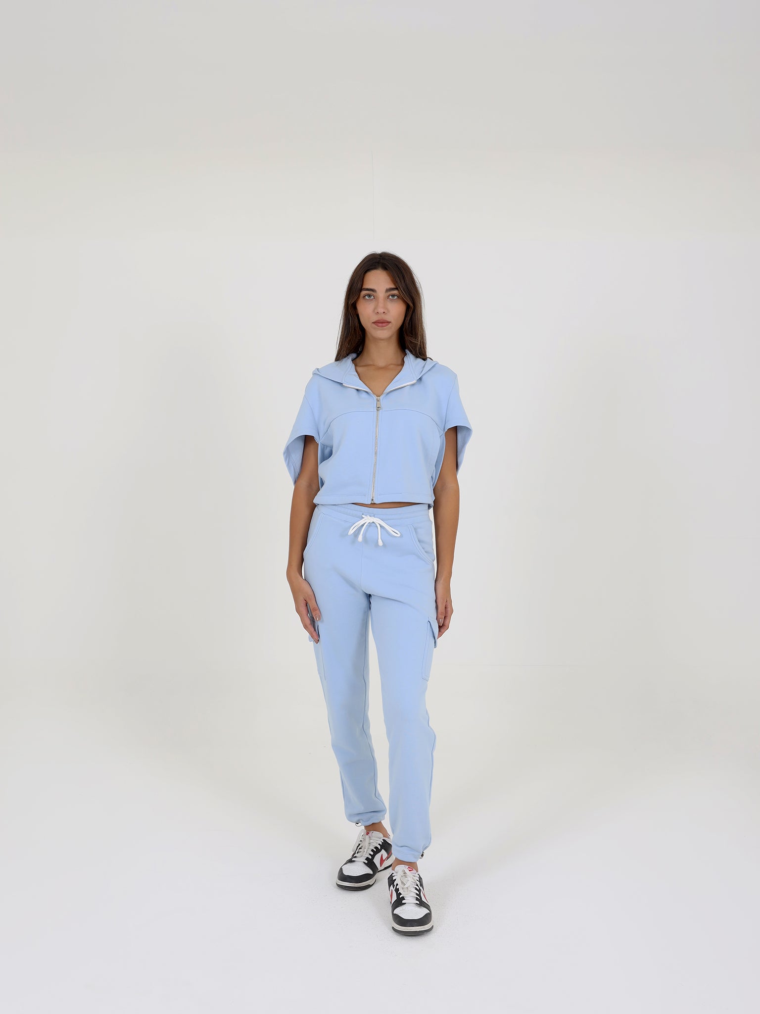Cropped Sweatshirt With Zipper And Jogging Trousers