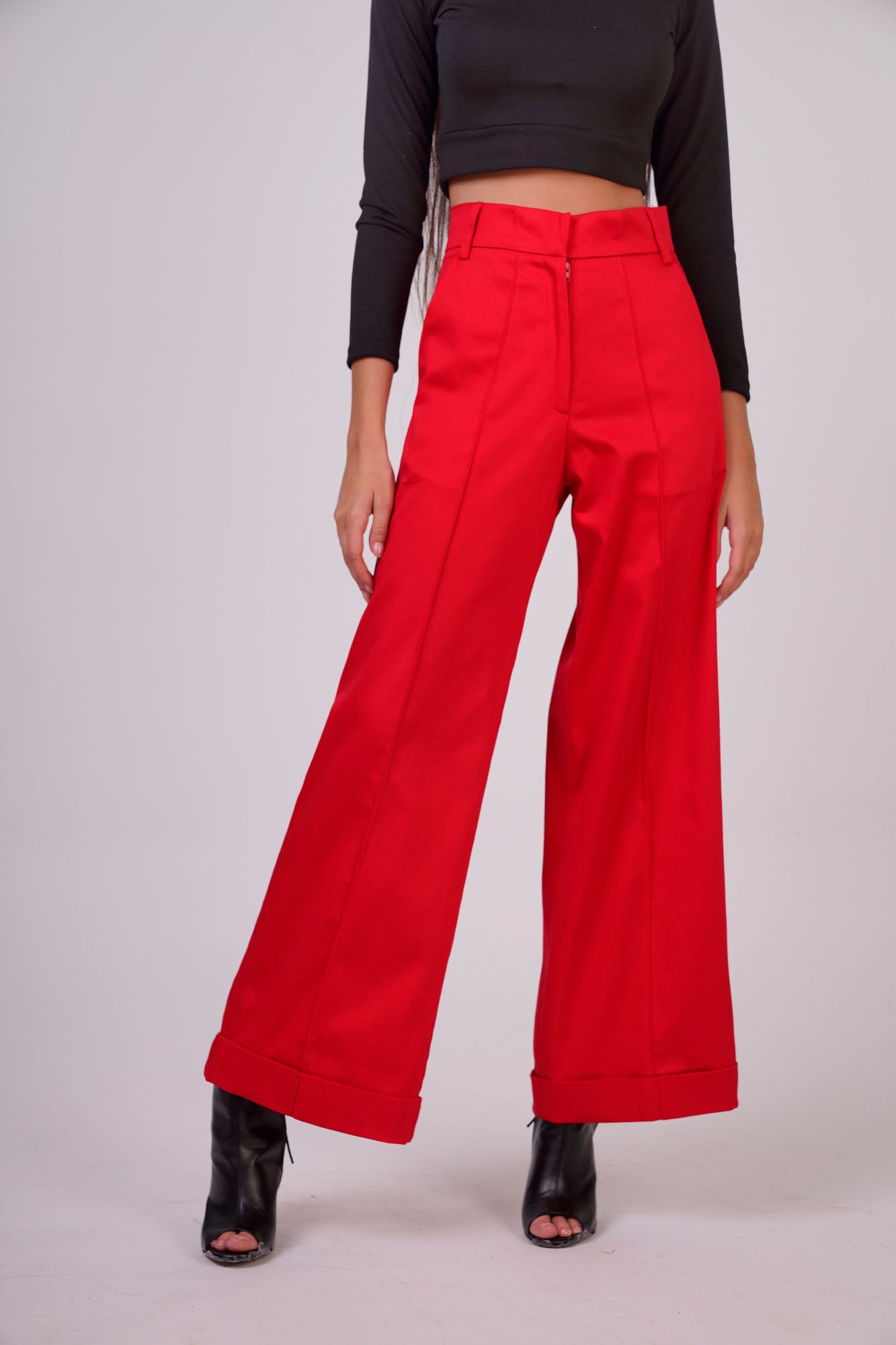 Wide-Leg Trousers with Front Pockets.