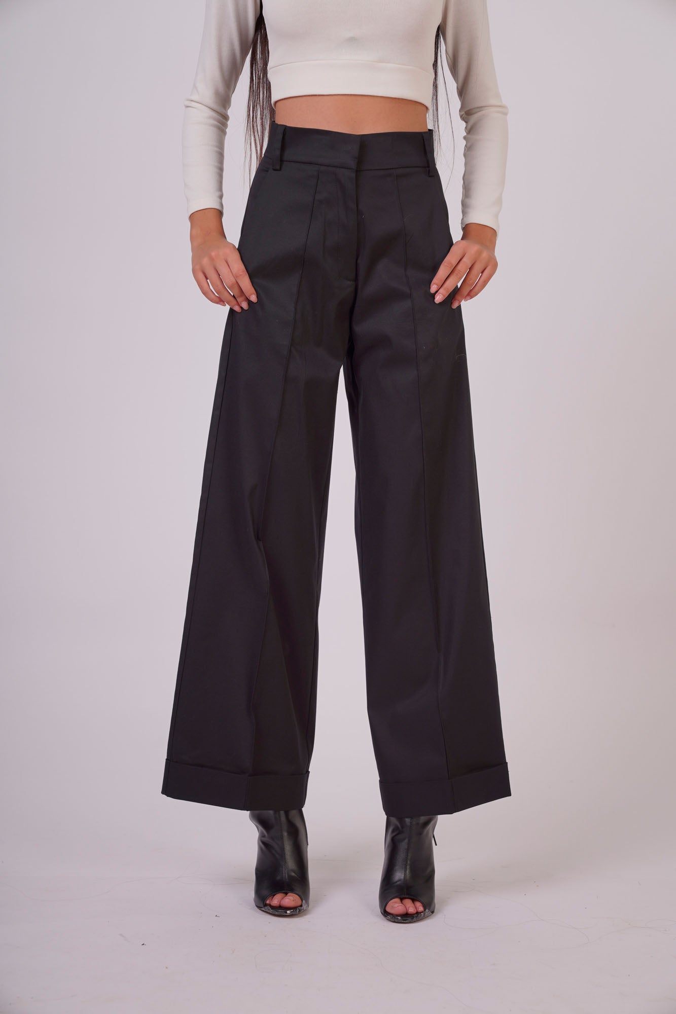 Wide-Leg Trousers with Front Pockets.