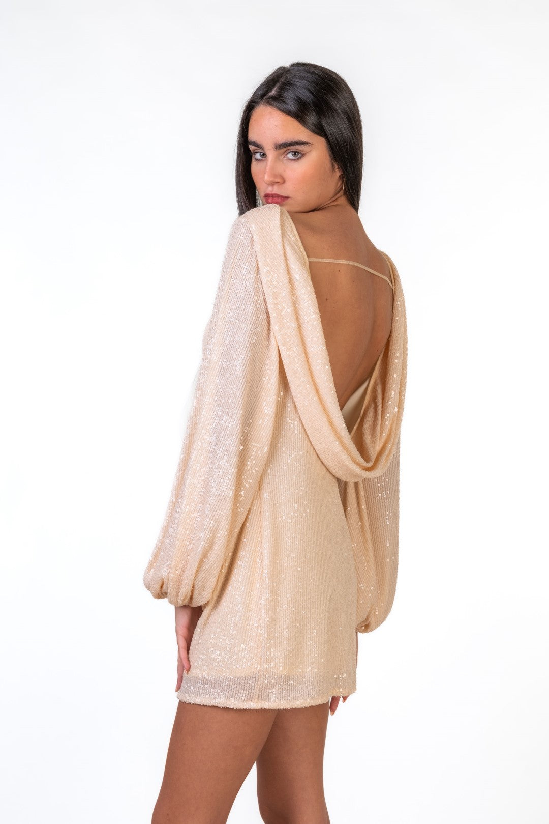 Sequined Dress with Voluminous Sleeves and Open Back