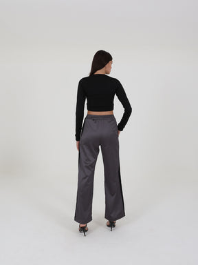 Comfy Straight Fit Jogging Trousers With Draw Strings and Pockets