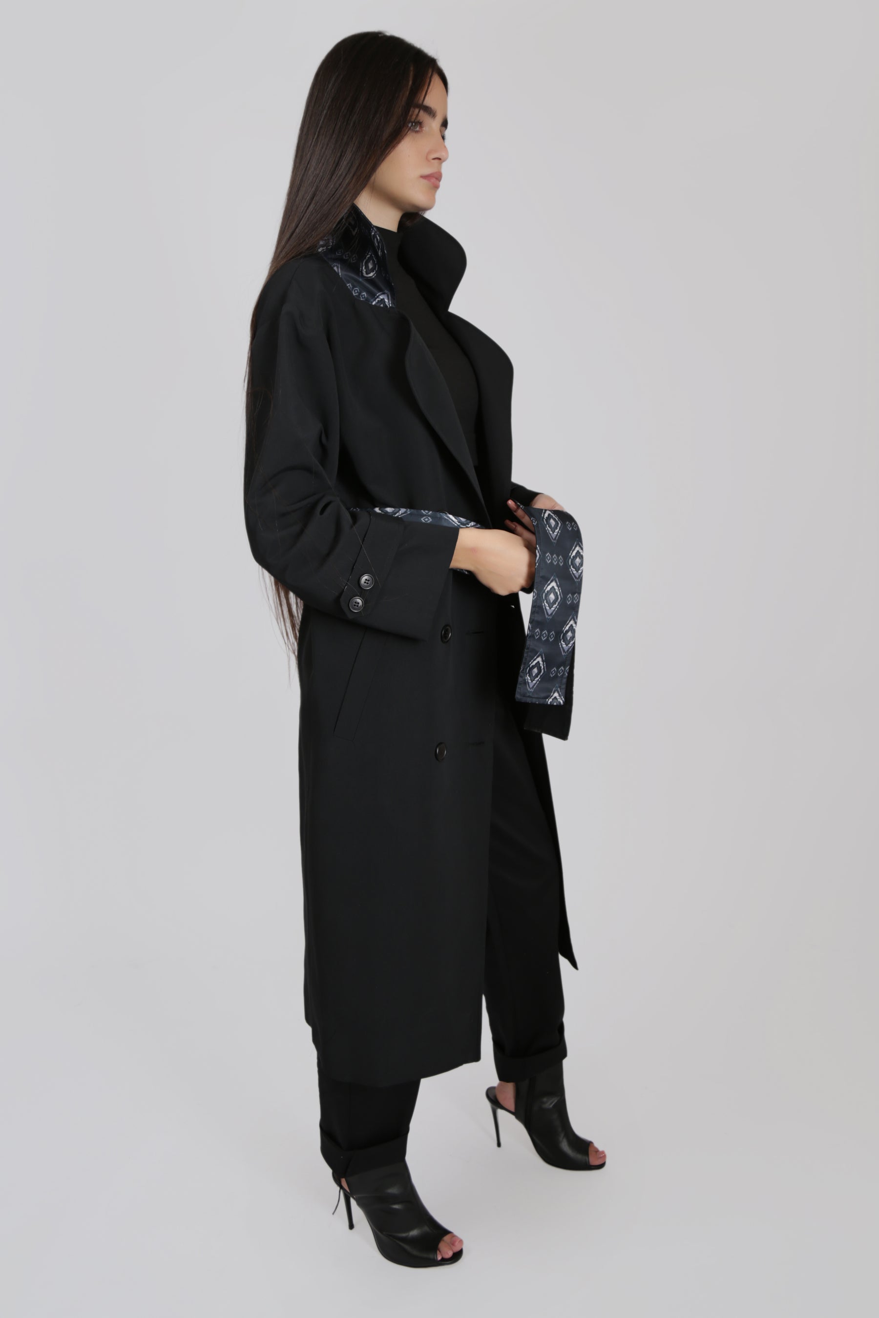 Trench Coat with Belt and Collar Details