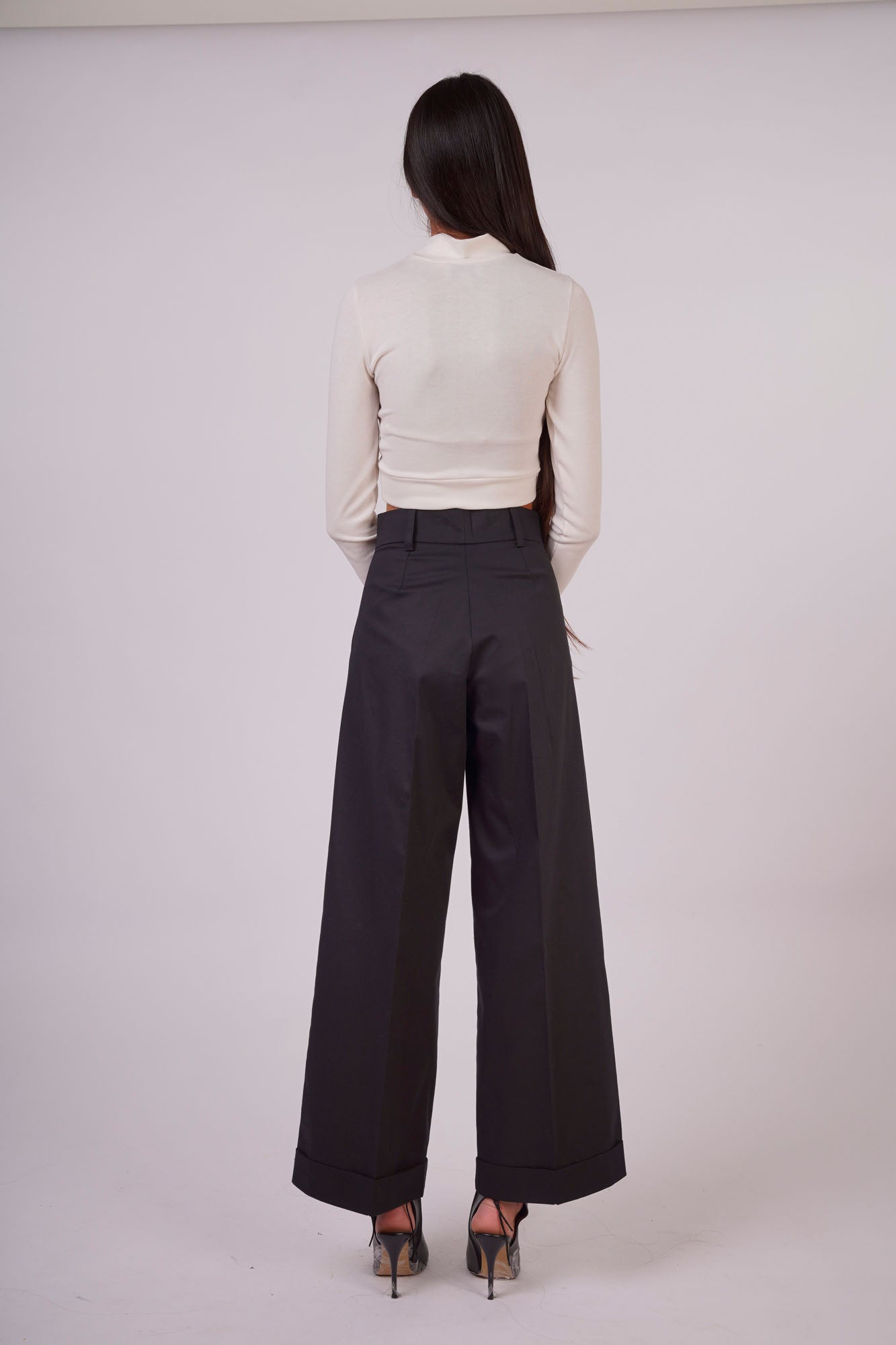 Wide-Leg Trousers with Front Pockets.
