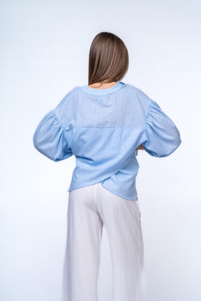 Linen Shirt With Voluminous Sleeves and Frontal Tie