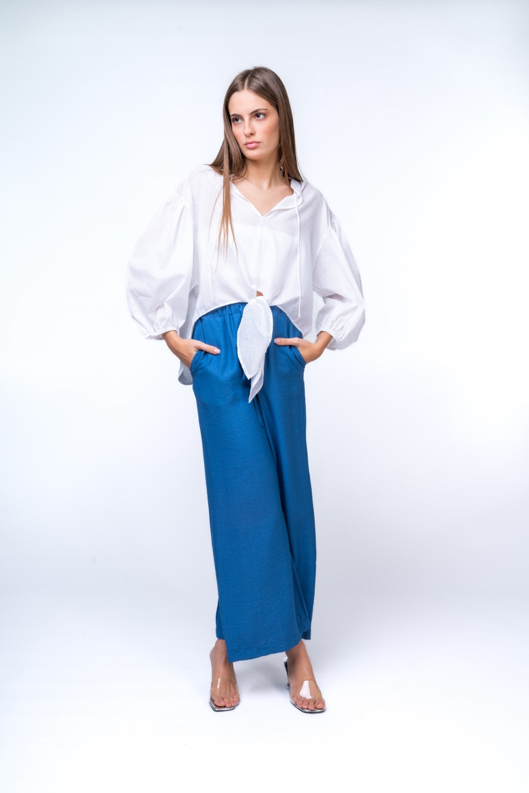Linen Shirt With Voluminous Sleeves and Frontal Tie