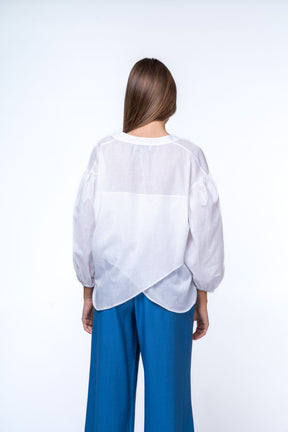 Linen Shirt With Voluminous Sleeves and Frontal Tie