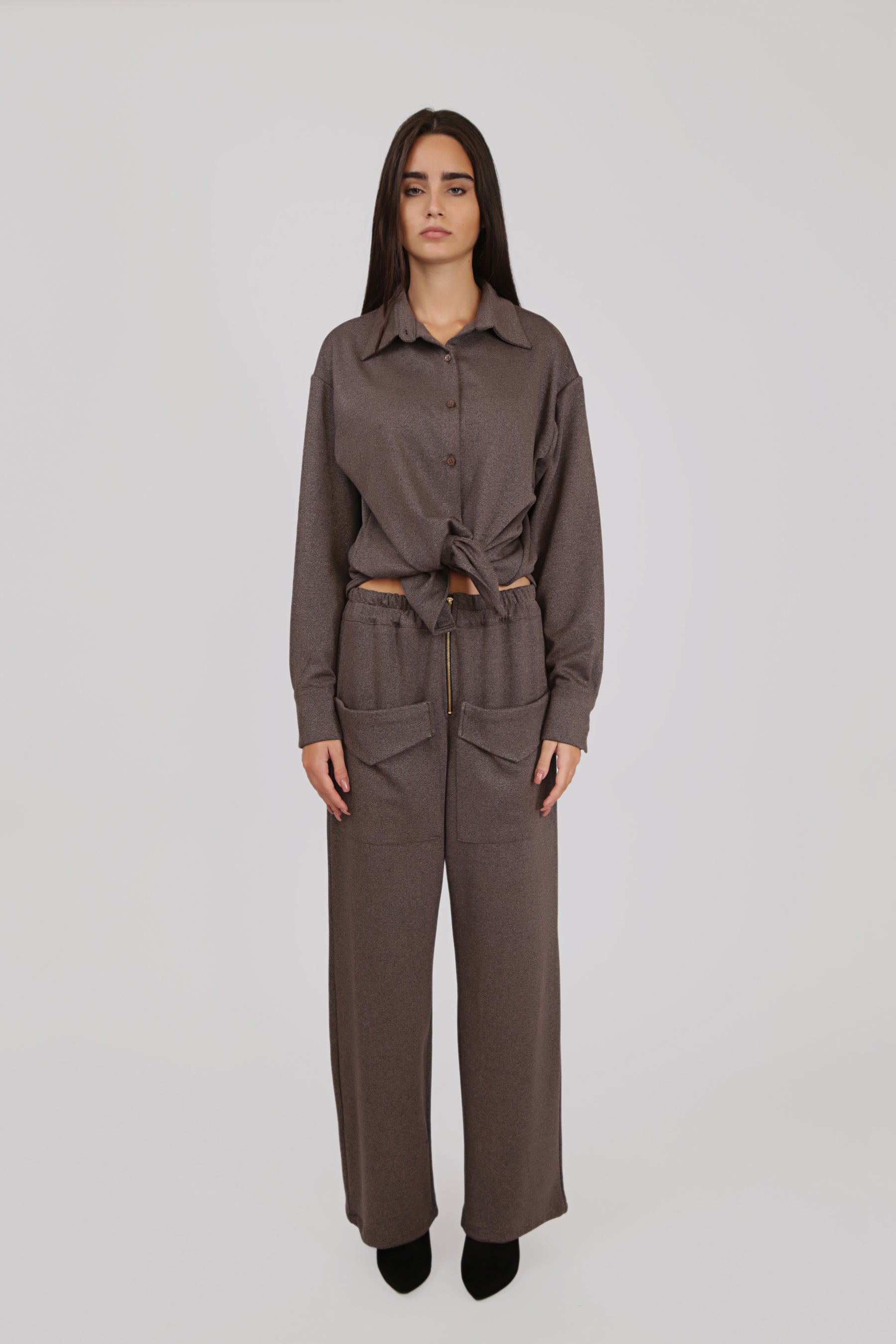 Textured Shirt and Pants with Frontal Pockets